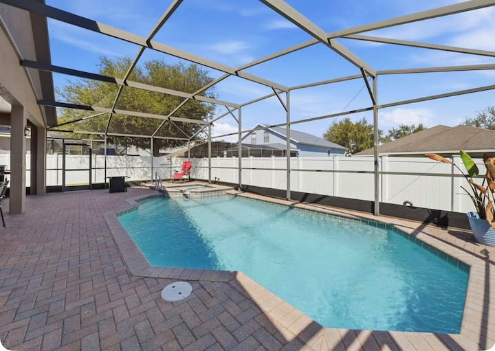 Bridgeford Splash Retreat
