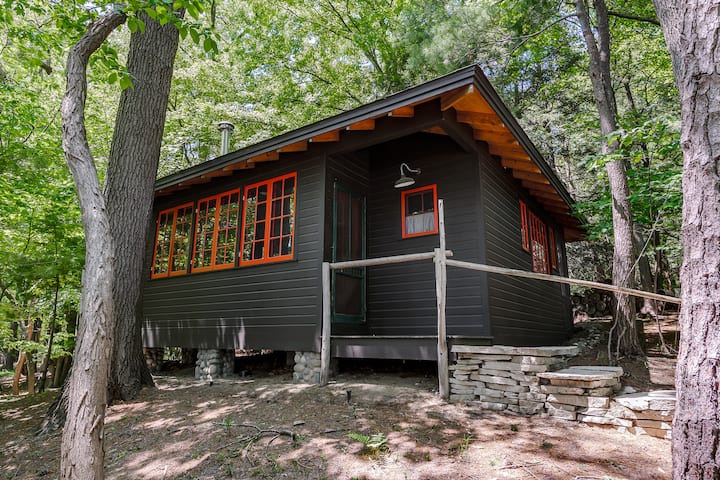 Dune Buggy Cottage at Treetops - HOT TUB