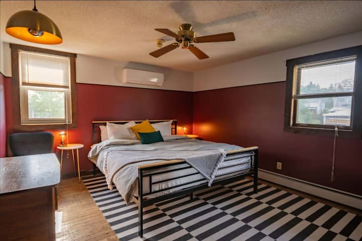 Milo’s Guesthouse Room 7