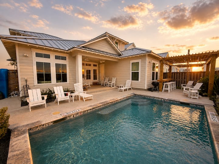 BM530 Private Pool, Close to Beach, Beautiful Home