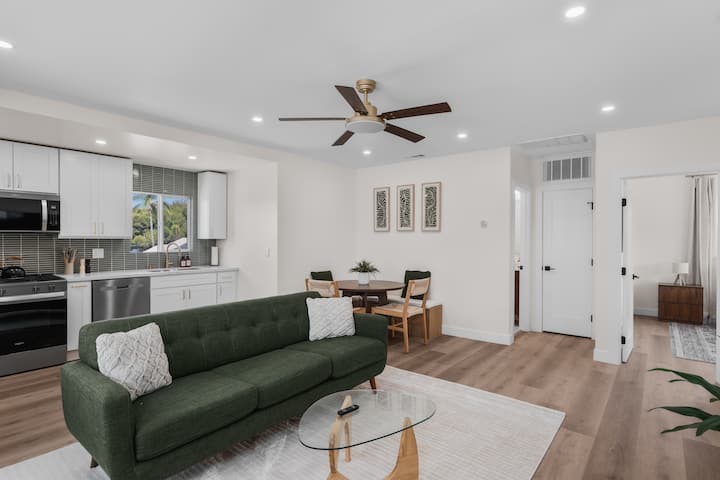 2 Bedrooms | Walkable | Updated | DT South Park