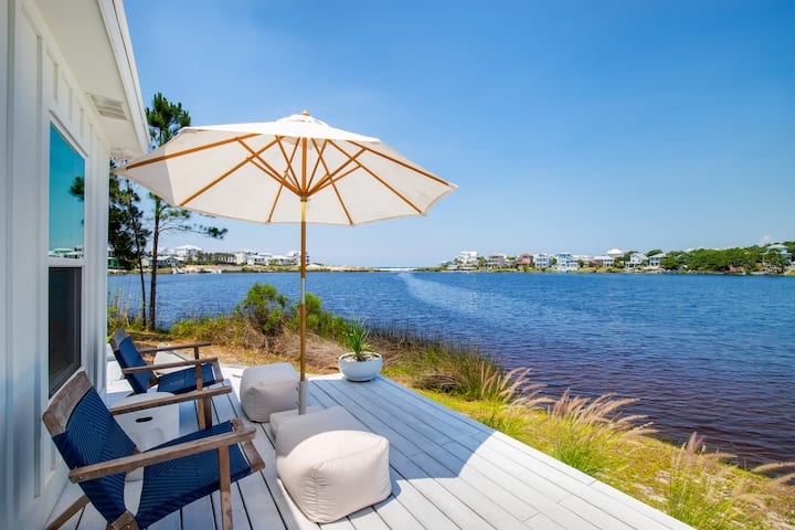 Romantic Seagrove Palmetto Bungalow
30A Lakefront