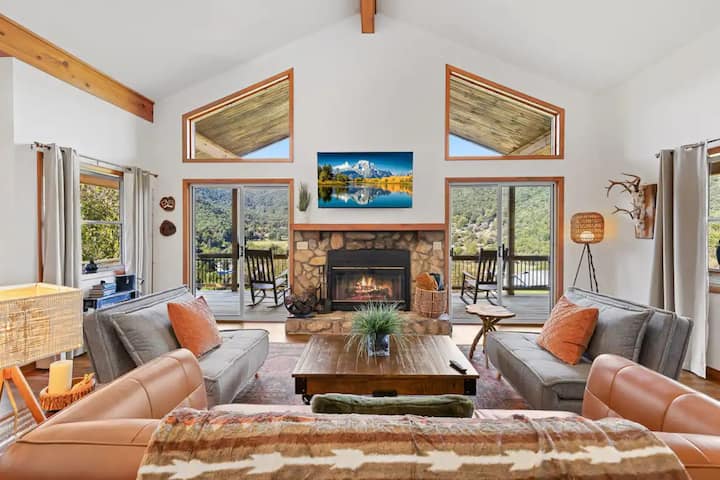 Stunning Mountain Views Near Blue Ridge Pkwy & Elk