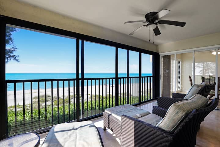 Beachfront 2 bedroom condo with a pool.