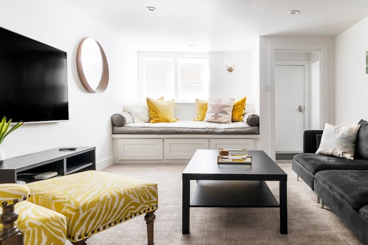 Sugarhouse - Newly Remodeled 2-Bedroom Apartment