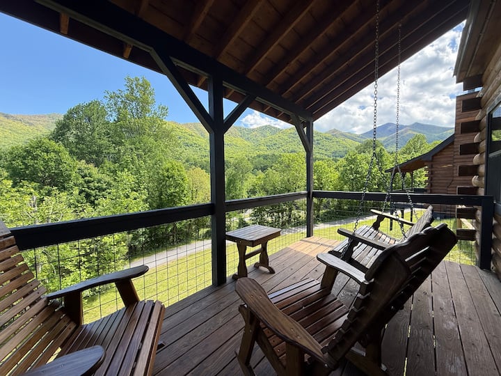 Cozy Bear Cabin-Watch the Sunrise! Dogs Welcome!