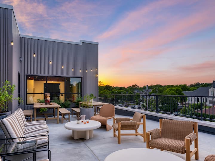#1 Hotel in Nashville • 12 South + Rooftop Lounge