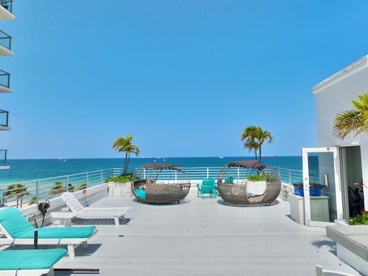 King Room - Oceanfront Property