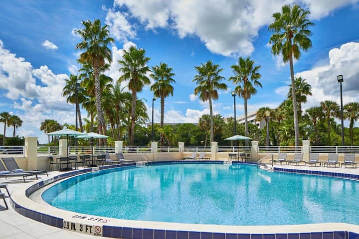 Near Disney Parks | On-site Bar Free Shuttle. Pool