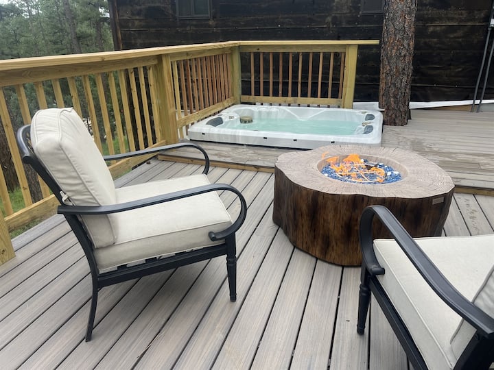 "New" Beary Tiny Cabin in Historic Upper Canyon