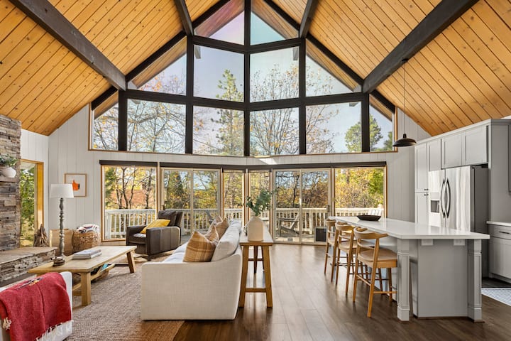 The Crown| A-Frame, Gated, Centrl AC, Beach Access