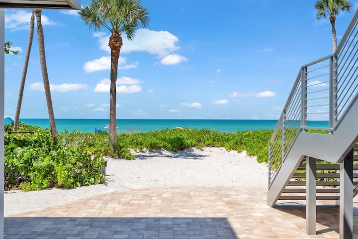 2 Salty by Duncan Real Estate