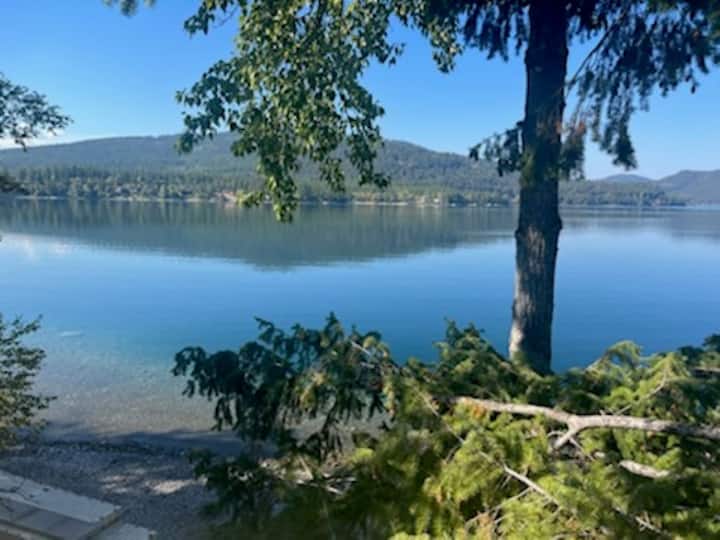 Whitefish Lakefront Condo, Shared Pool & Hot Tub