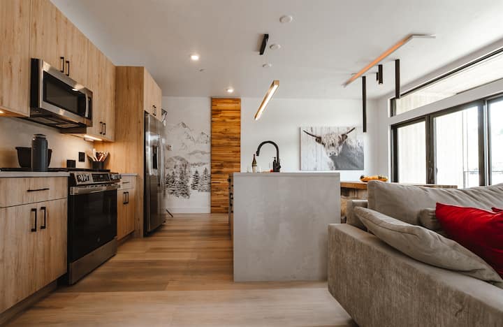 Swiss Modern | Air Conditioning | No stairs | EV