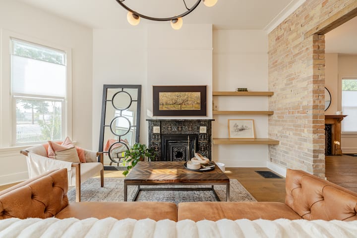 Downtown Retreat • City Stay