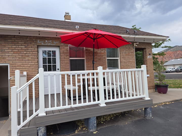 Brady's Little Bungalow