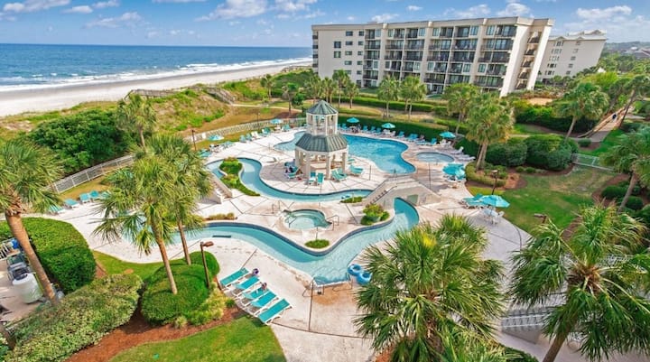 Oceanfront 2 BR Top-Floor Condo Pool & Beach Views