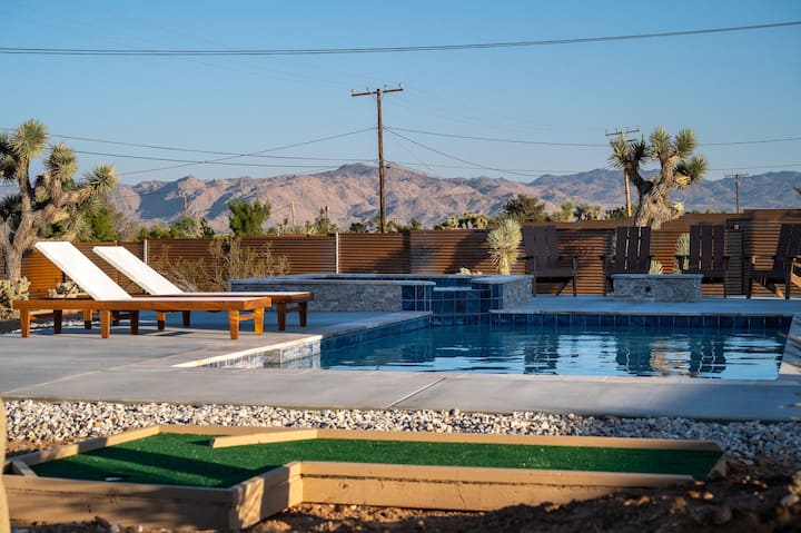 Tiny Home w Pool, Hot Tub, Sauna, Golf & More!
