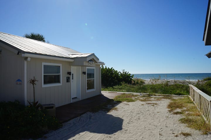 Nemo’s Beach Bungalow