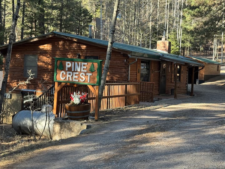 Beautiful Pine Crest Cabin in Cloudcroft NM.