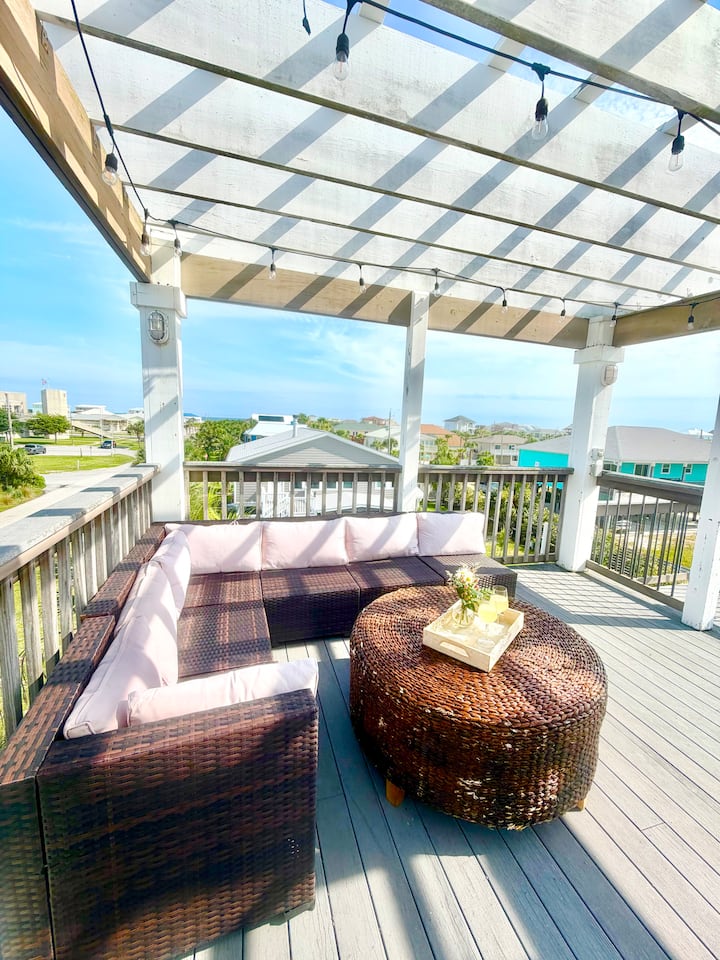 The Cabana - With Private Sky Deck & Beach Gear