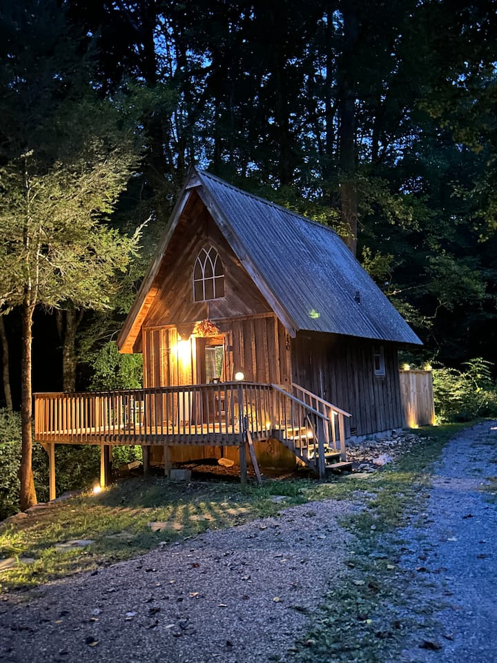 Starlight Chalet private hot-tub