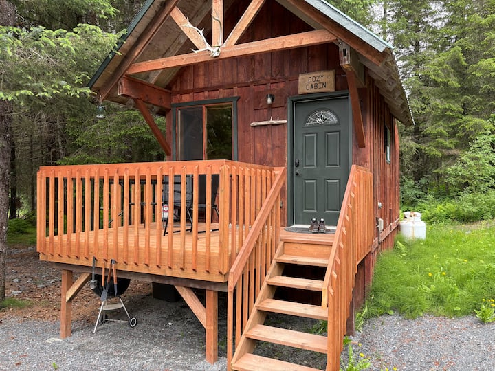 Cozy Rustic Custom-crafted  Cabin