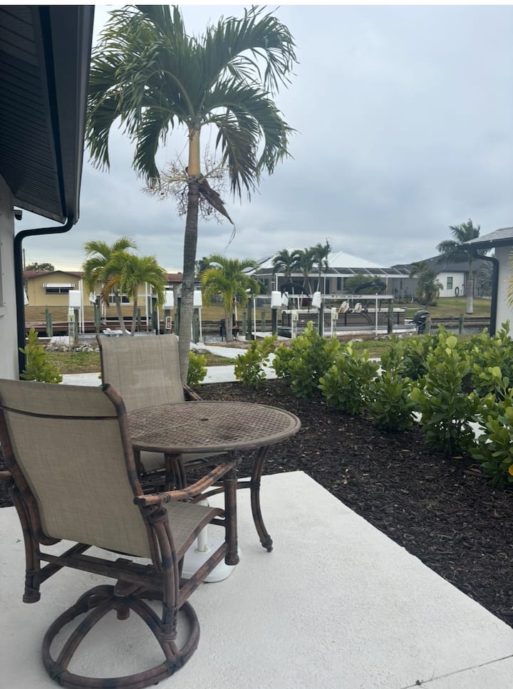 Waterfront Cape Coral | Boat Lift | Walk Downtown