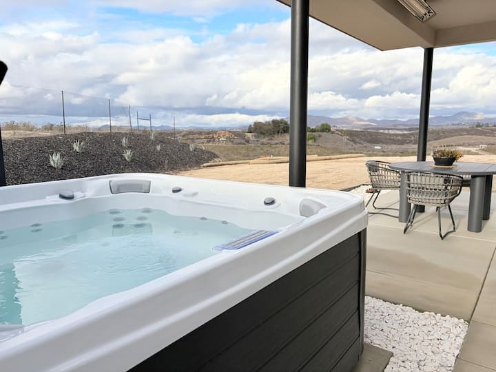 AgaveTemecula Guesthouse | Private Hot Tub & Views