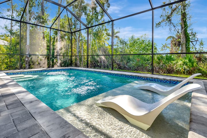Family Oasis | Heated Pool + Beach Gear, Kid Ready