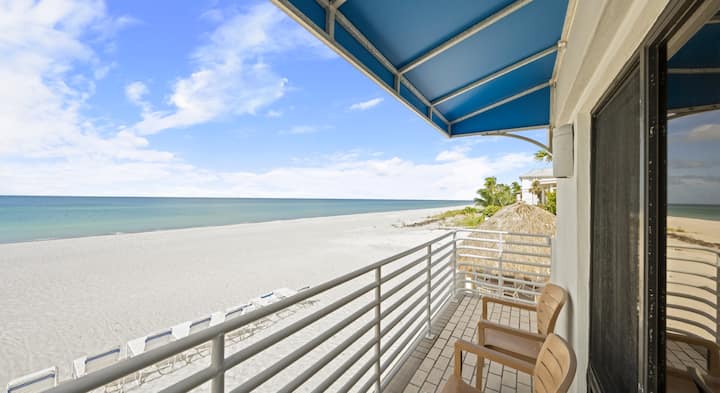 Second Floor Studio- Amazing Gulf Front Views
