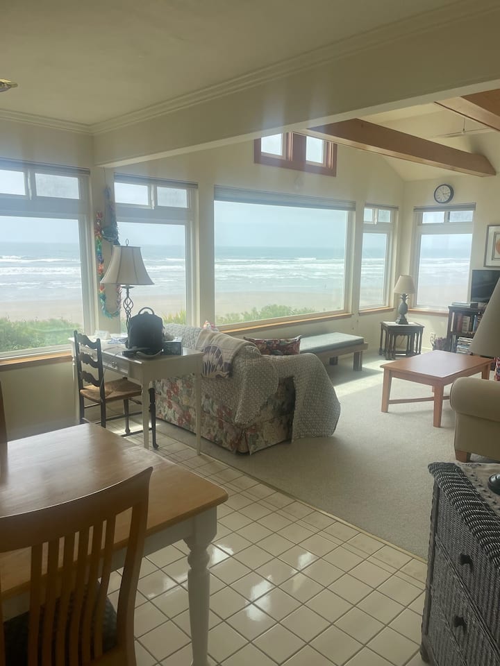 Sweet Cottage in Nye Beach area