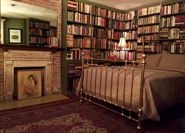 Elegant Uptown Historic District Garden Suite