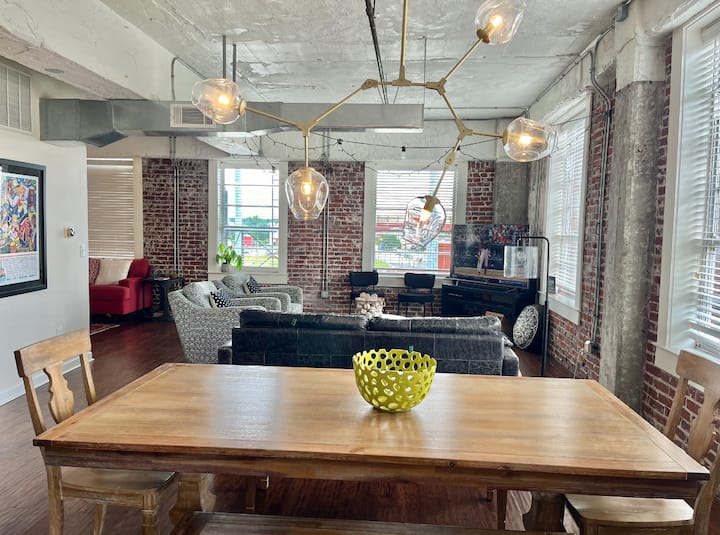 Chic Downtown Memphis Loft/Free Parking/Near Beale
