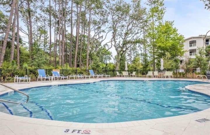 Jekyll Island Getaway
Modern 3/3 Condo Superhost