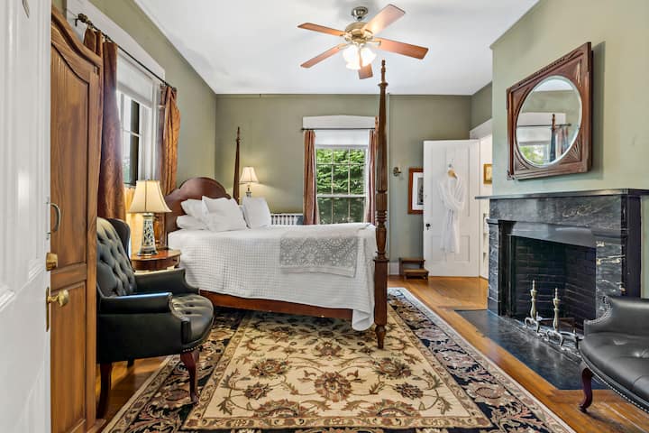 Newport Boutique Hotel w/Parking