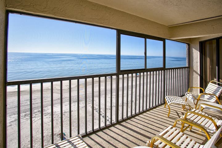 Beachfront Escape in Madeira Beach: Heated Pool,