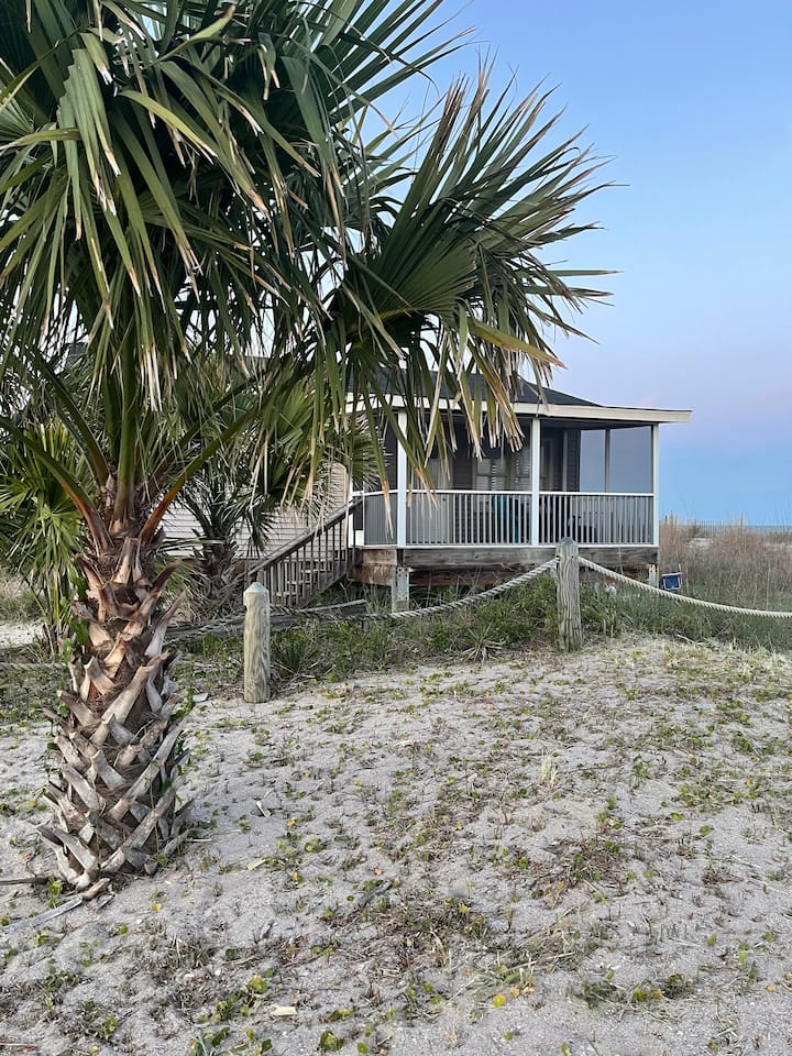 Little Boho Beach House
( Oceanfront Rental)