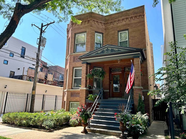 NEW,Roscoe Village,Cubs, Pvt Bath, Pvt Entrance