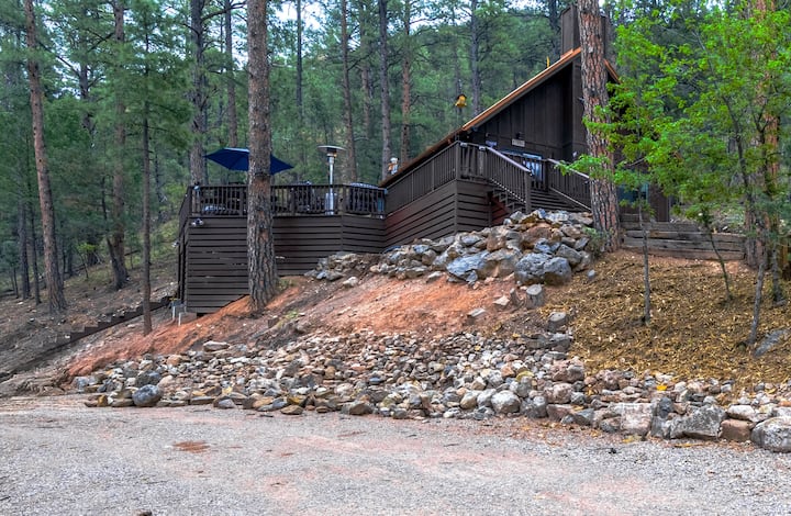 Mountain Views | Hot Tub | Dog Run | Sleeps 6