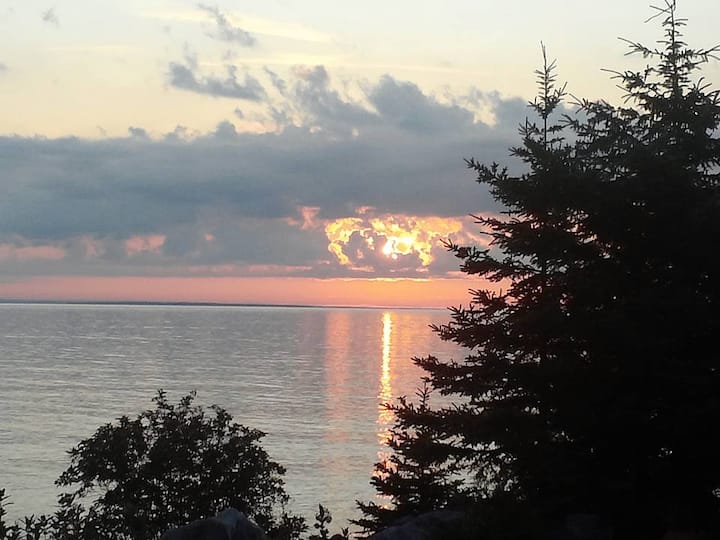 The Bhombay Beach House on Sandy Lake Huron~!
