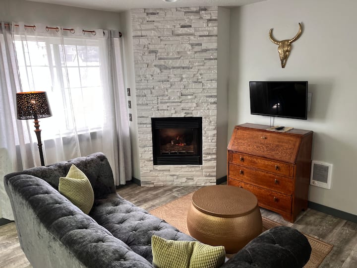 Starry Night Inn - Cabin 1 - Cozy Coastal Getaway
