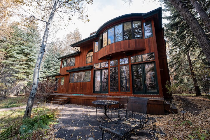 Exquisite Creekside Suite in the Heart of Aspen #1