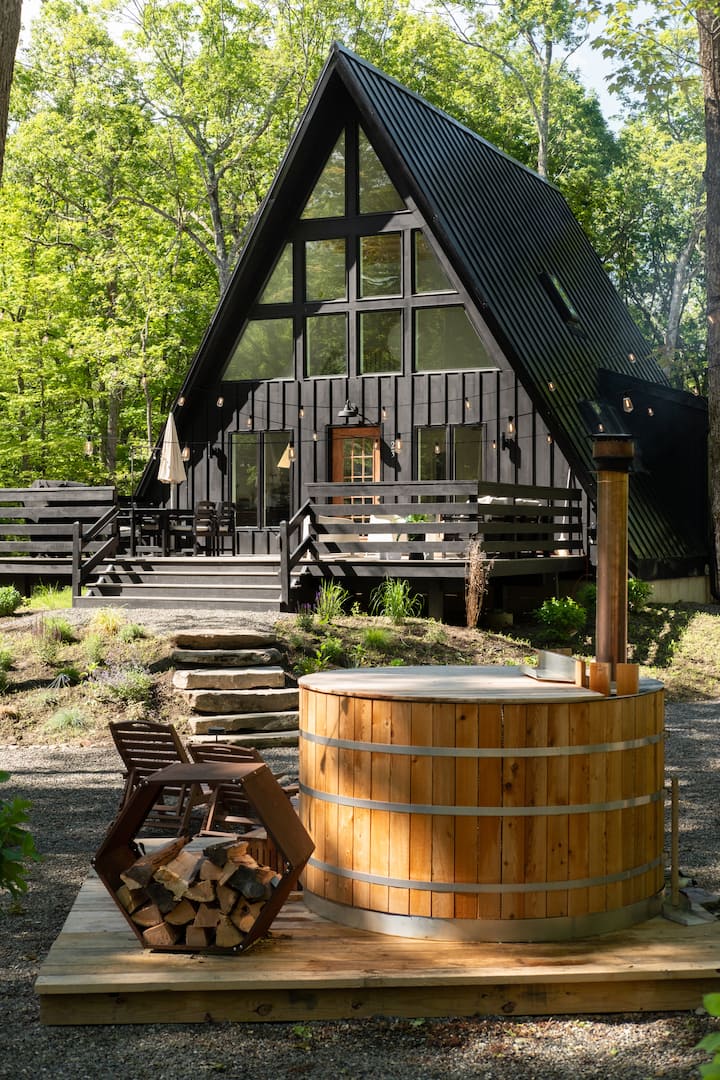 Luxury Catskills A-Frame Cabin | Hot Tub & Sauna