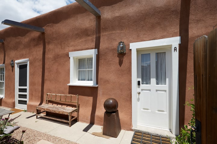 Historic Adobe Dog Friendly Downtown w/ Parking