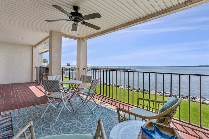 Oceanfront Escape w/Pool