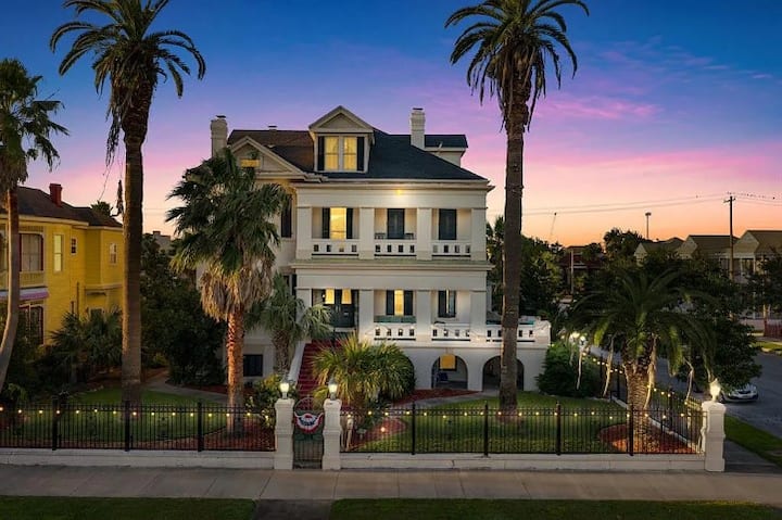 Tropicana Suite-Grand Manor Luxury Mansion Loft