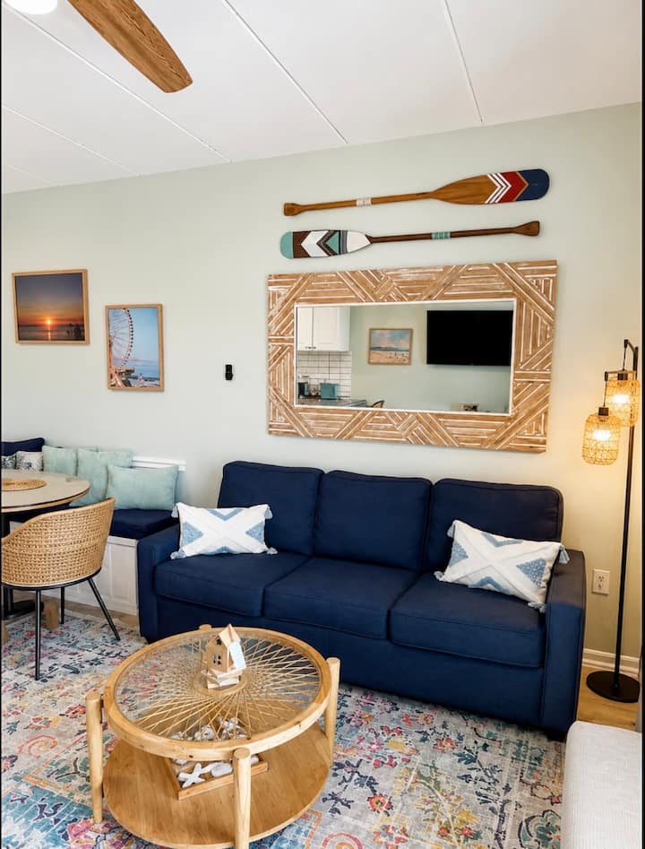 Oceanview Retreat 1 BR/1BA 1.5 Blocks to BW/Beach
