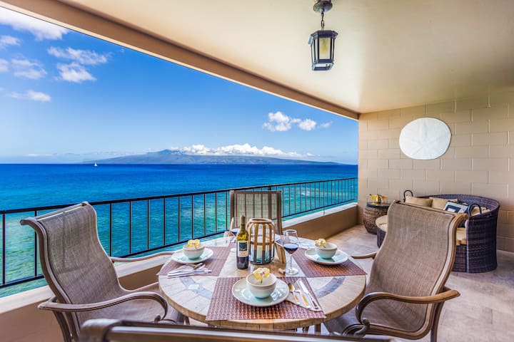 Romantic Oceanfront Escape | Panoramic Views