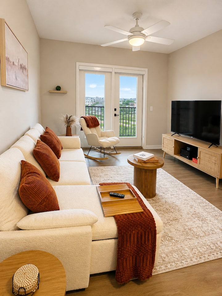 King Bed Retreat | Resort Pool | Near Disney